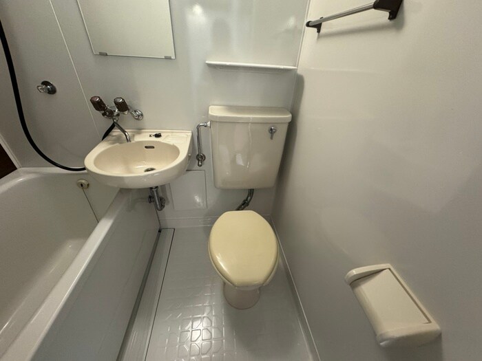 物件内観写真11　(トイレ)