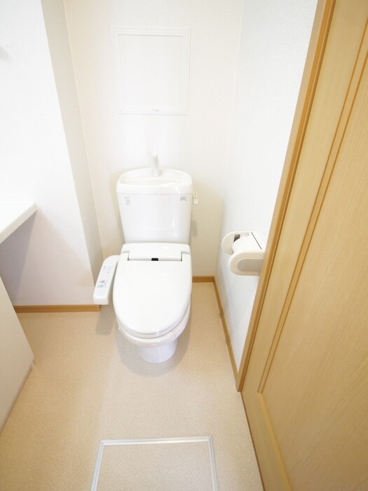 物件内観写真14　(トイレ)