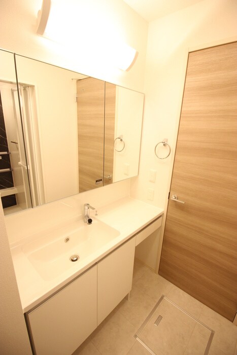 物件内観写真10　(洗面)