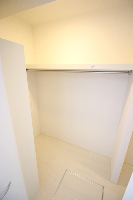 物件内観写真18　(収納)