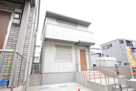 武庫之荘本町貸家　A棟外観写真