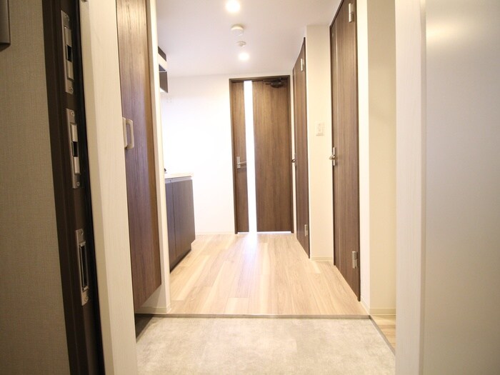 物件内観写真8　(廊下)