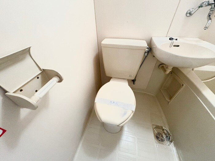 物件内観写真8　(トイレ)