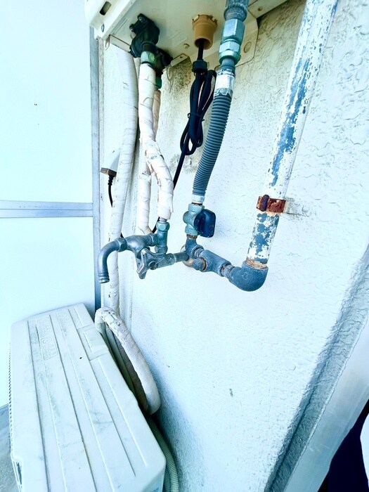 物件内観写真11　(洗濯機置場)