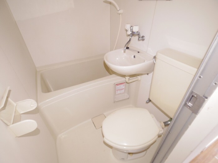 物件内観写真13　(トイレ)