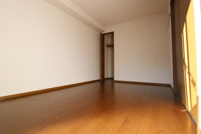 物件内観写真11　(居室)