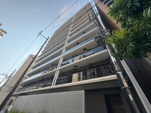 クレストコート靭公園外観写真