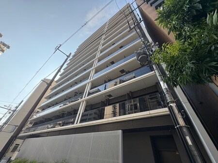 クレストコート靭公園外観写真