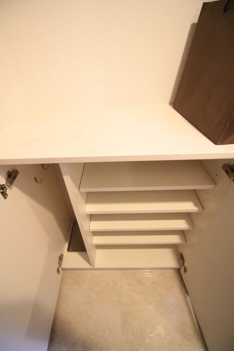 物件内観写真14　(靴箱)