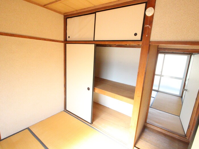 物件内観写真11　(収納)