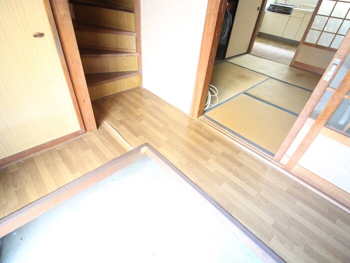 物件内観写真21　(廊下)