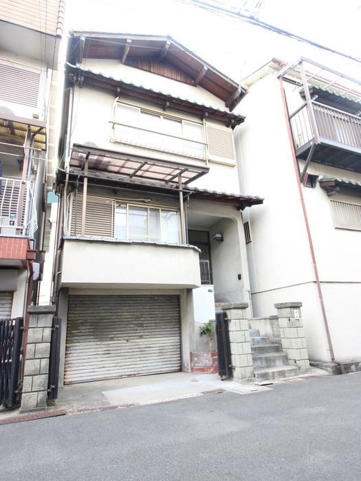 仲本貸家
