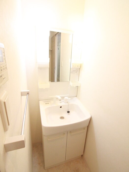 物件内観写真9　(洗面)