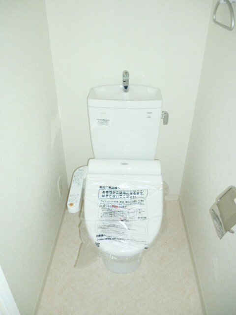 物件内観写真12　(トイレ)