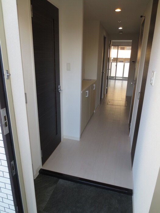 物件内観写真15　(玄関)