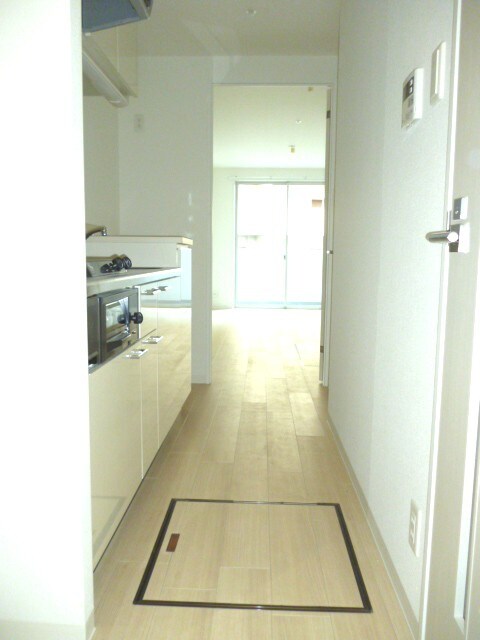 物件内観写真16　(廊下)