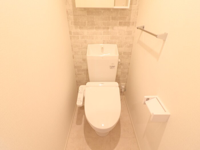 物件内観写真12　(トイレ)