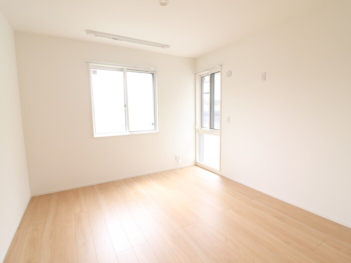 物件内観写真21　(居室)