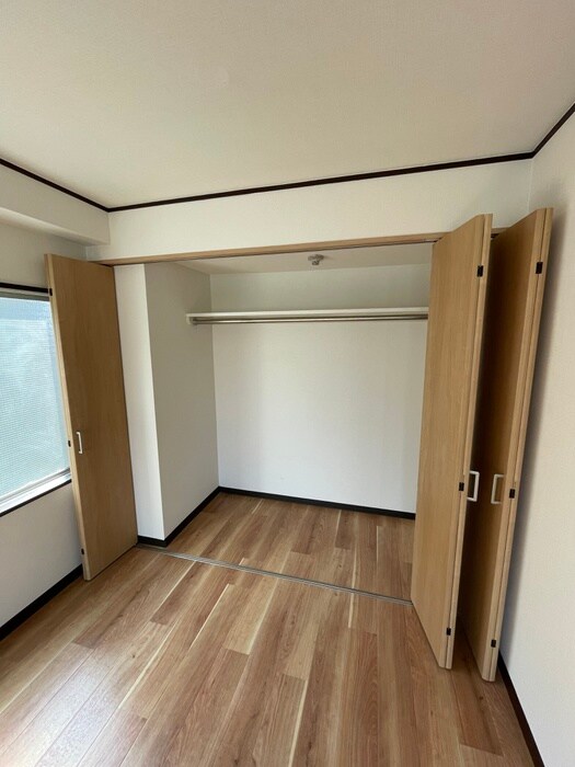 物件内観写真12　(収納)