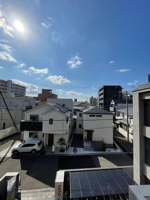 物件内観写真14　(室内からの展望)