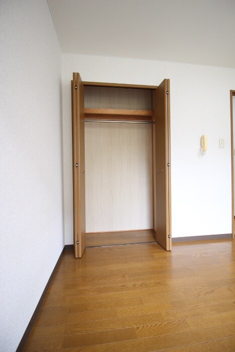 物件内観写真11　(収納)