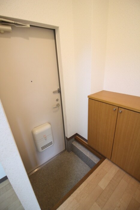 物件内観写真18　(玄関)