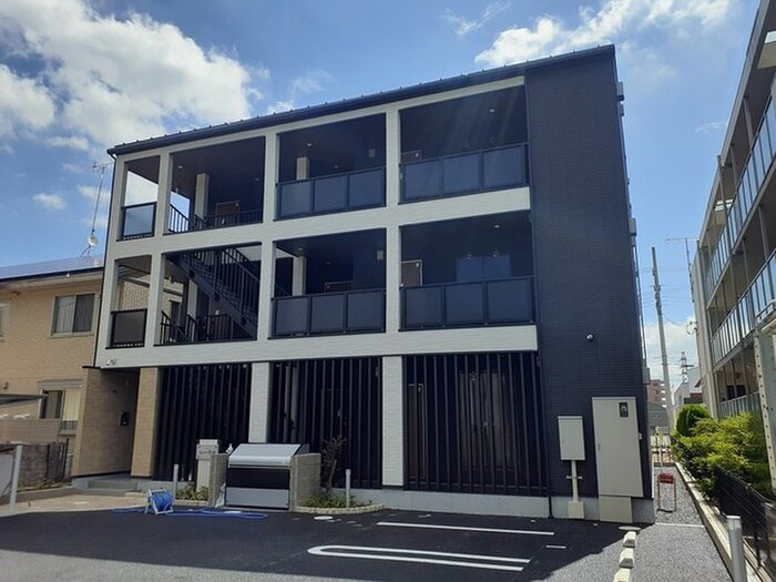 物件外観写真1　(外観写真)