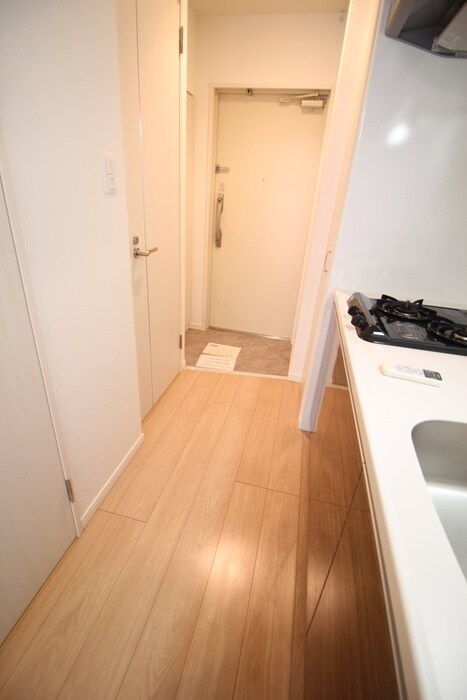 物件内観写真15　(廊下)