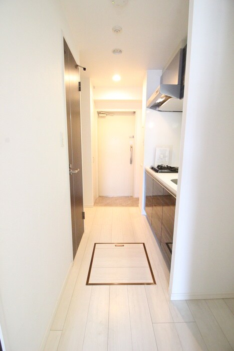 物件内観写真19　(廊下)