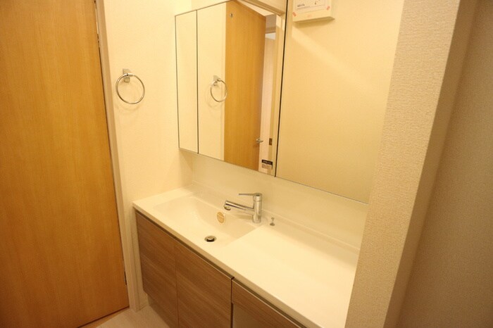 物件内観写真13　(洗面)