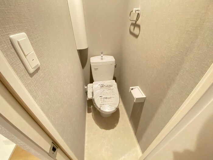 物件内観写真14　(トイレ)