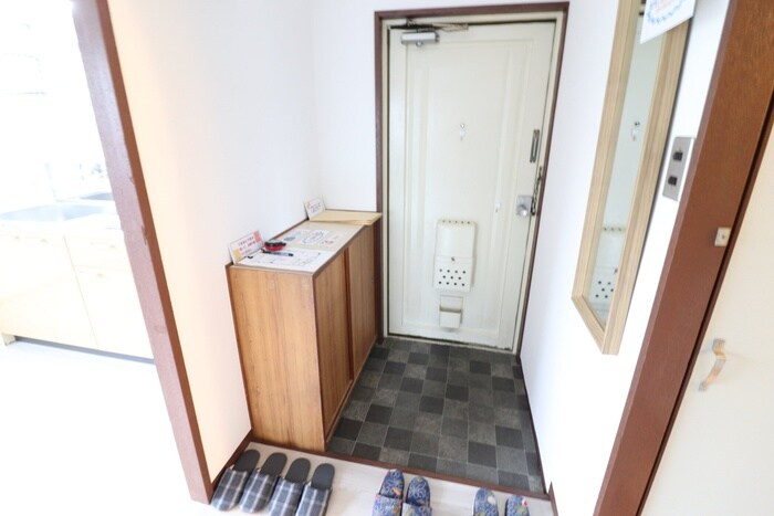 物件内観写真18　(玄関)