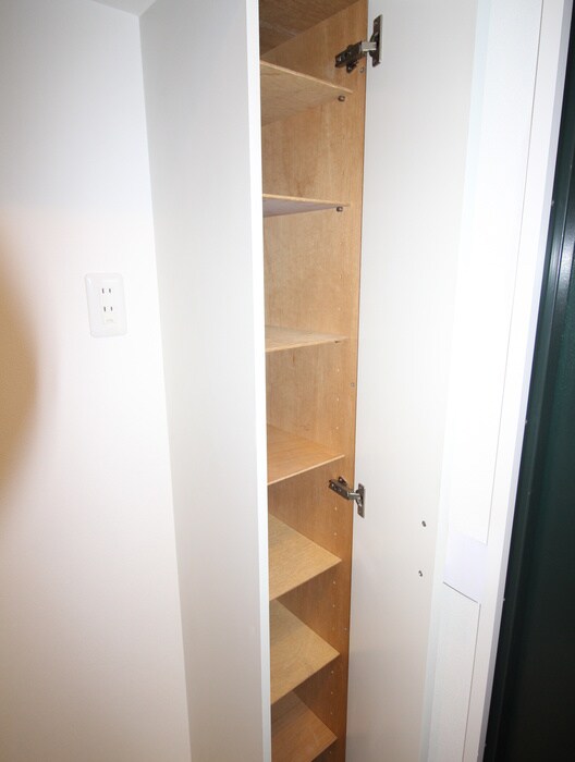 物件内観写真8　(靴箱)