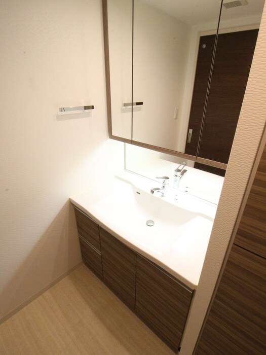 物件内観写真13　(洗面)