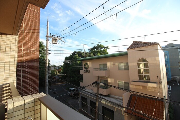 物件内観写真16　(室内からの展望)