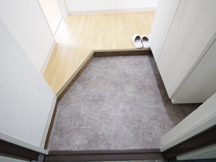 物件内観写真17　(玄関)