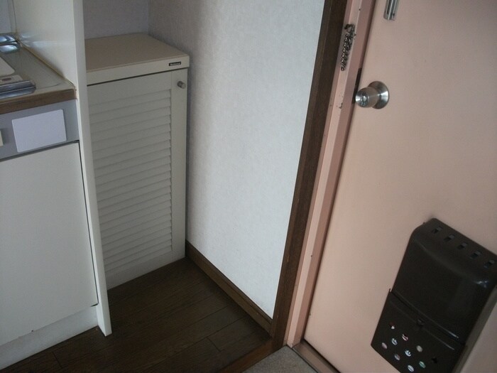物件内観写真13　(靴箱)