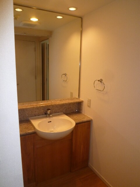 物件内観写真10　(洗面)