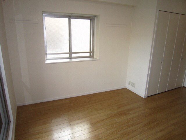 物件内観写真12　(居室)