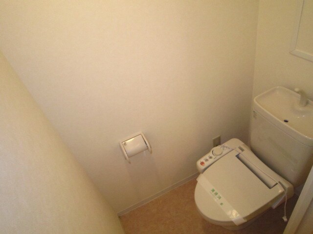 物件内観写真16　(トイレ)