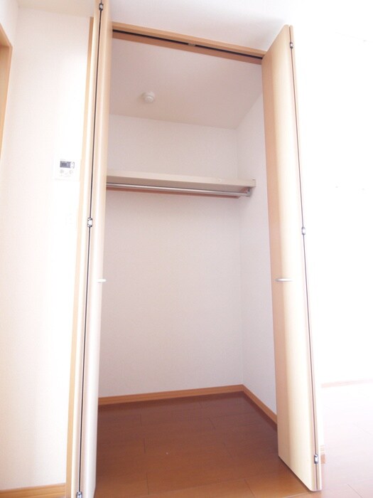 物件内観写真10　(収納)