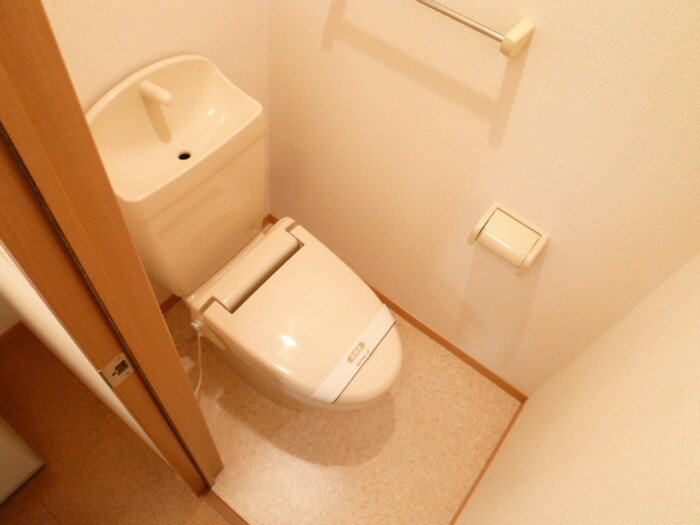 物件内観写真11　(トイレ)