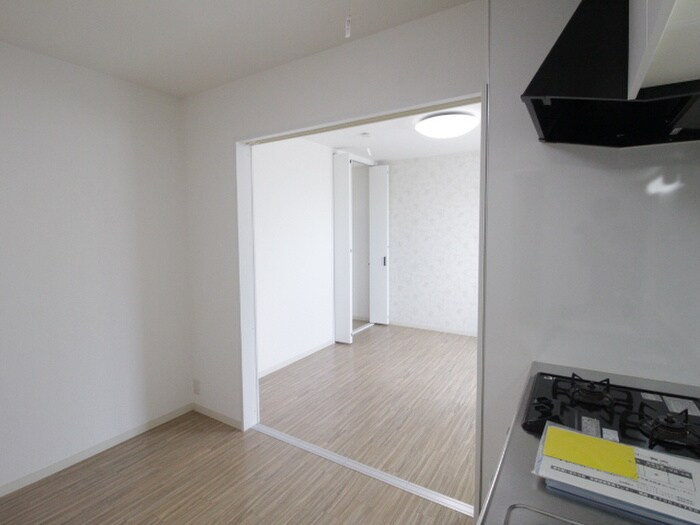 物件内観写真10　(居室)