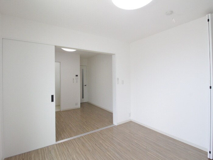 物件内観写真18　(居室)