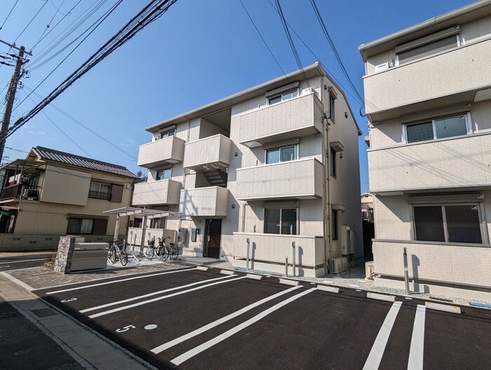 物件外観写真2　(外観写真)