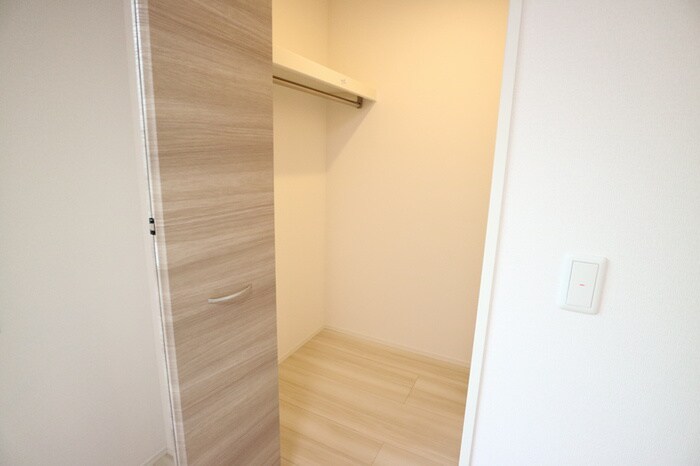 物件内観写真11　(収納)