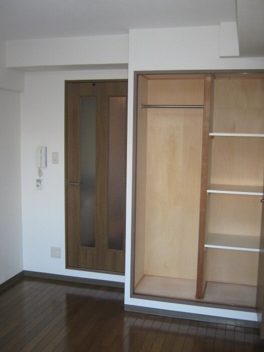 物件内観写真8　(収納)