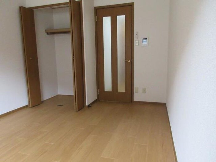 物件内観写真5　(居室)