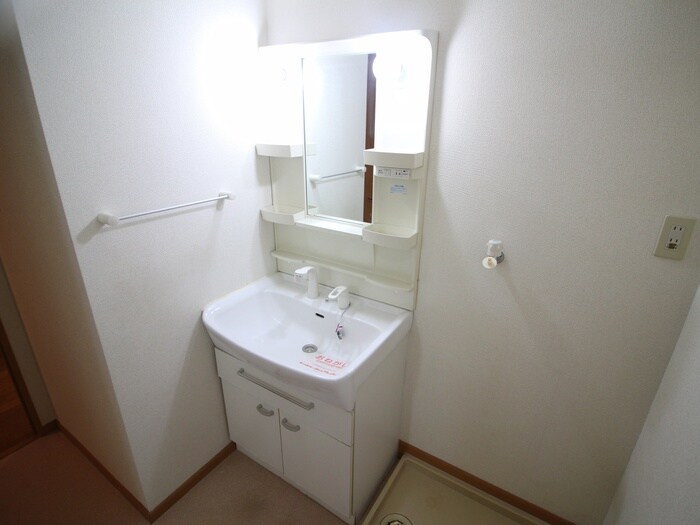 物件内観写真9　(洗面)