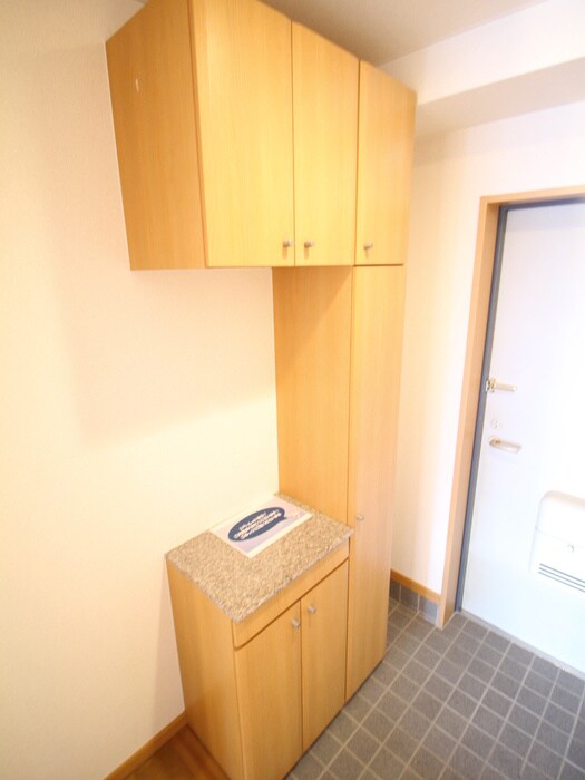 物件内観写真12　(靴箱)